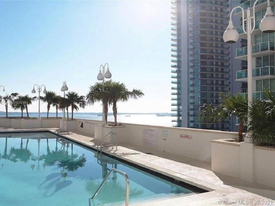 Luxurious Private Unit With Parking Lägenhet Miami Exteriör bild