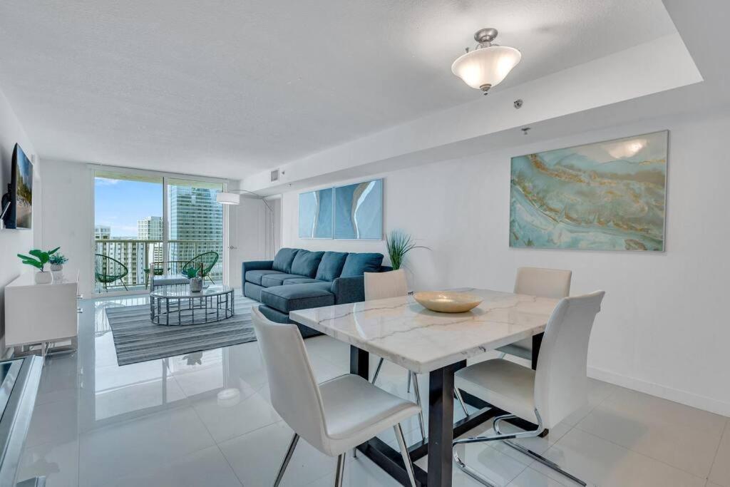 Luxurious Private Unit With Parking Lägenhet Miami Exteriör bild